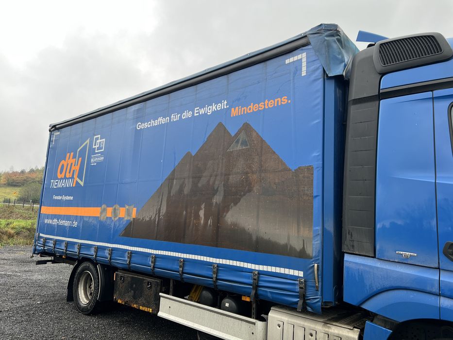 Zabudowa Firanka Plandeka Skrzynia Ładunkowa 7.30m mercedes man firana