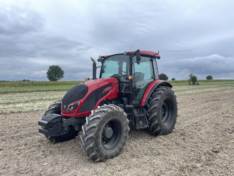 Valtra A 134 Ciagnik pomocniczy