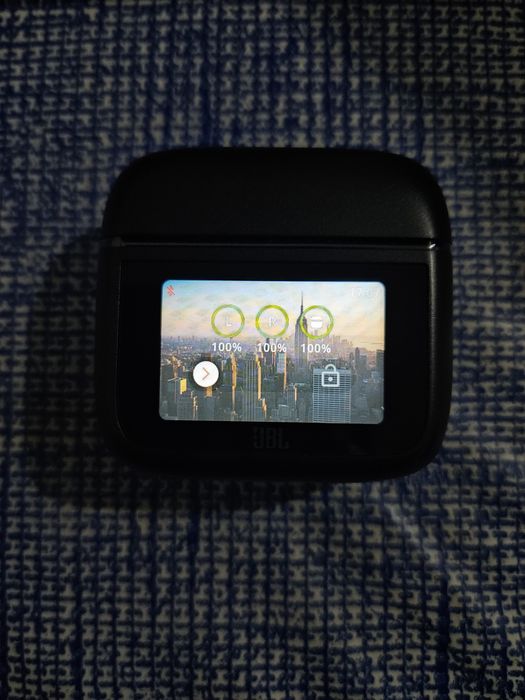 JBL Tour Pro 3 como novos. Embalagem um pouco danificada.