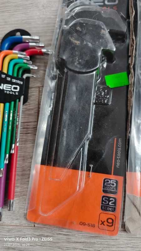 Neo tools długie kolorowe klucze imbusowe i torx