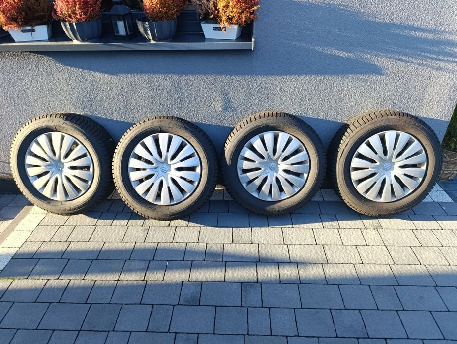 Koła zimowe 16 " 5x114.3  215/60/16 Roczne
