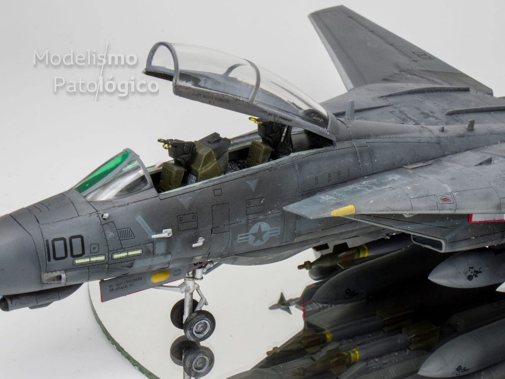 Grumman F14D Tomcat model sklejony 1/72