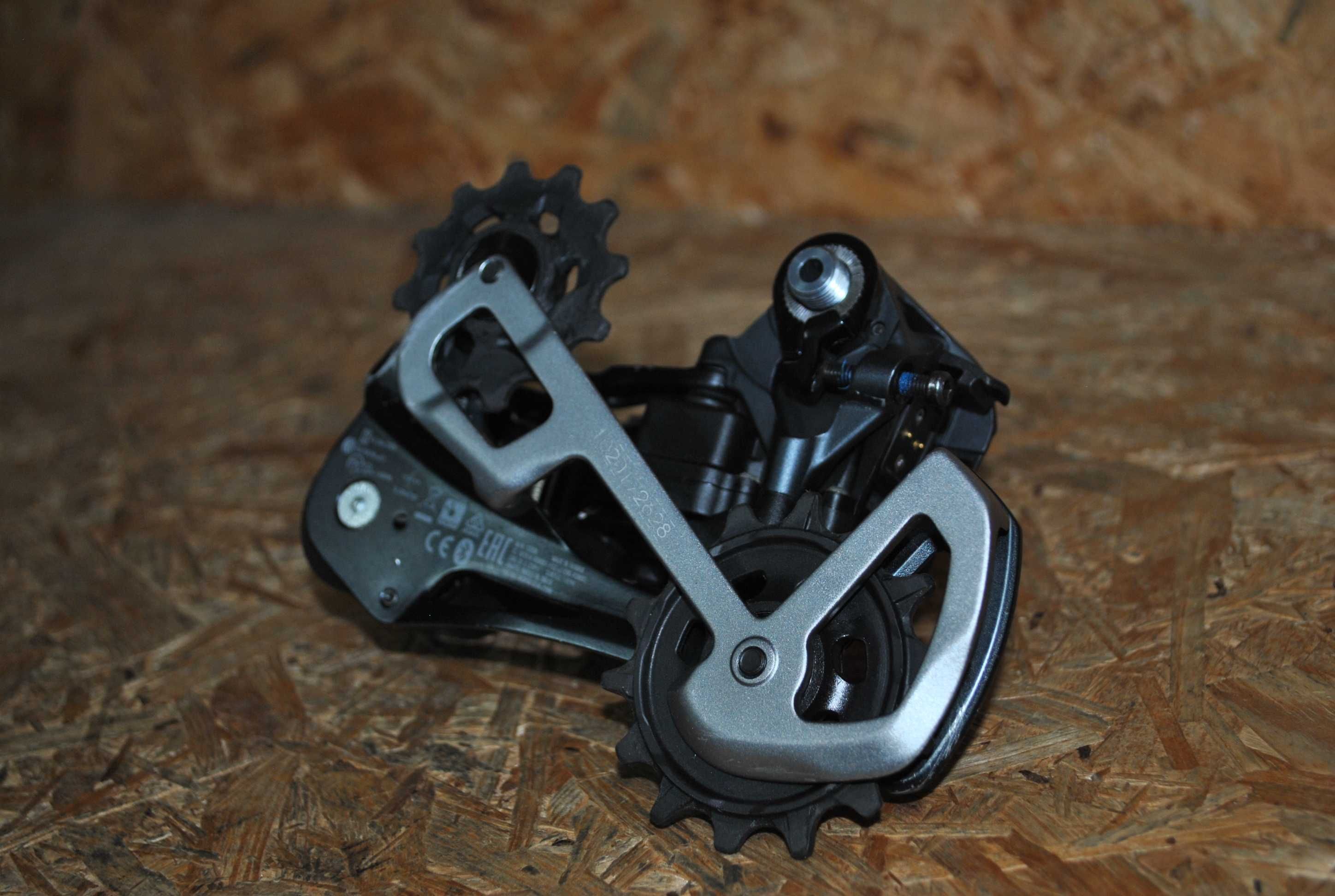Przerzutka tylna SRAM X01 Eagle AXS 12s 4