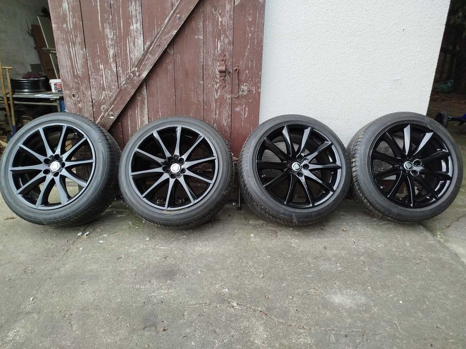 Kola Felgi 245/45r19 Jaguar XJ XJL XJR F-Pace AW93-1007-CA 2023 LATO