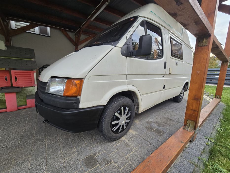 Ford Transit 2.0 benzyna + gaz kamper  nugget westfalia 4 osoby