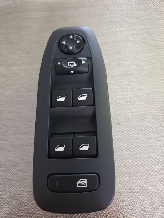 Przełącznik panel sterowania szyb i lusterek Peugeot 208