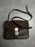 Torepka Louis Vuitton pochette metis