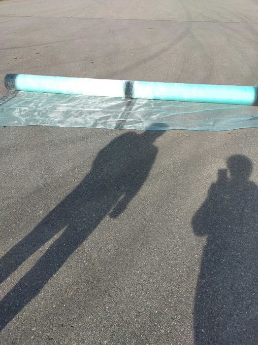 SIATKA  MOCNA zabezpieczająca  przeciw ptakom ,osłaniająca od GRADU.