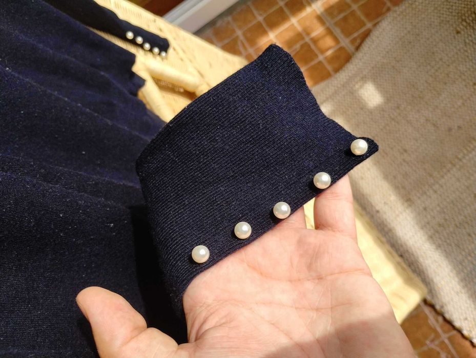 Granatowy sweter wiskozowy Zara Knit r. L z perełkami na rękawie