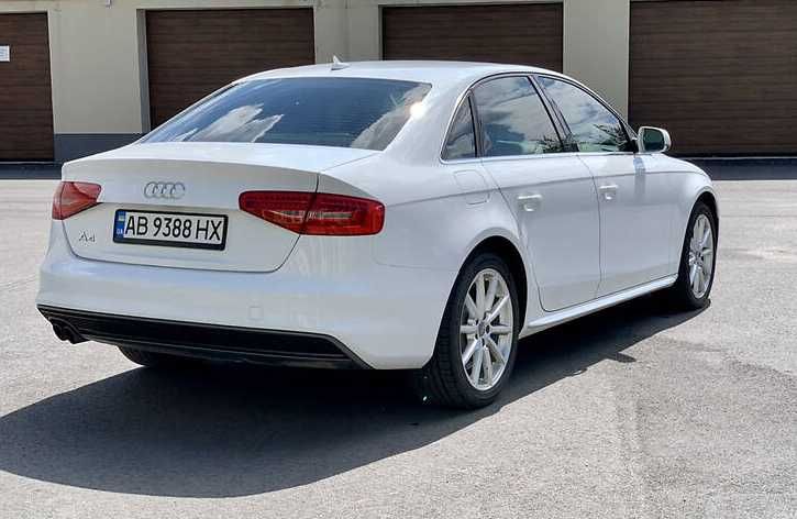 Продаю Audi A4 B8 2015 року