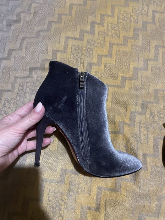 Ботильони черевички  на каблуці
