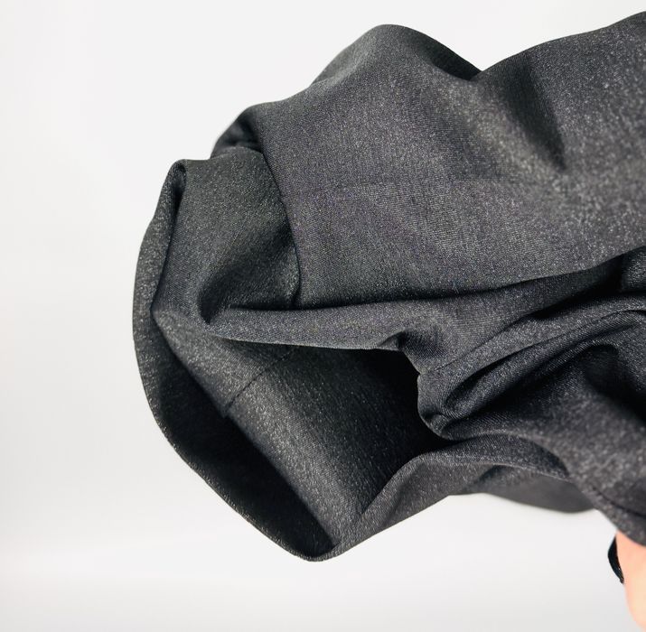 Czarne połyskujące spodnie slim XS 34 H&M