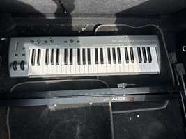 Keyboard M-AUDIO 49i ze stojakiem AKMUZ