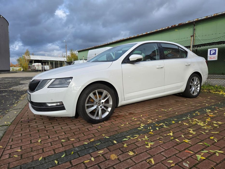 Skoda Octavia Faktura VAT, pierwszy właściciel, serwisowany w ASO, pakiet Amazing