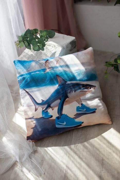 Подушка антистрес-обіймашка Tralalero Tralala Тралалело Тралала Брейнр