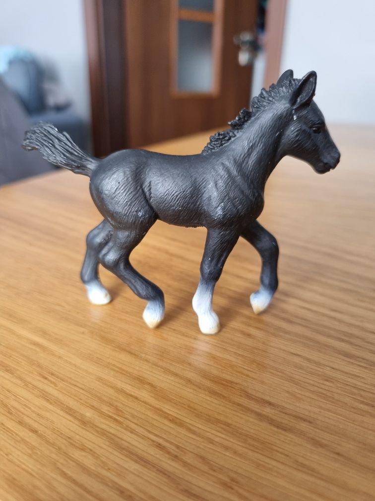 Źrebak schleich figurka