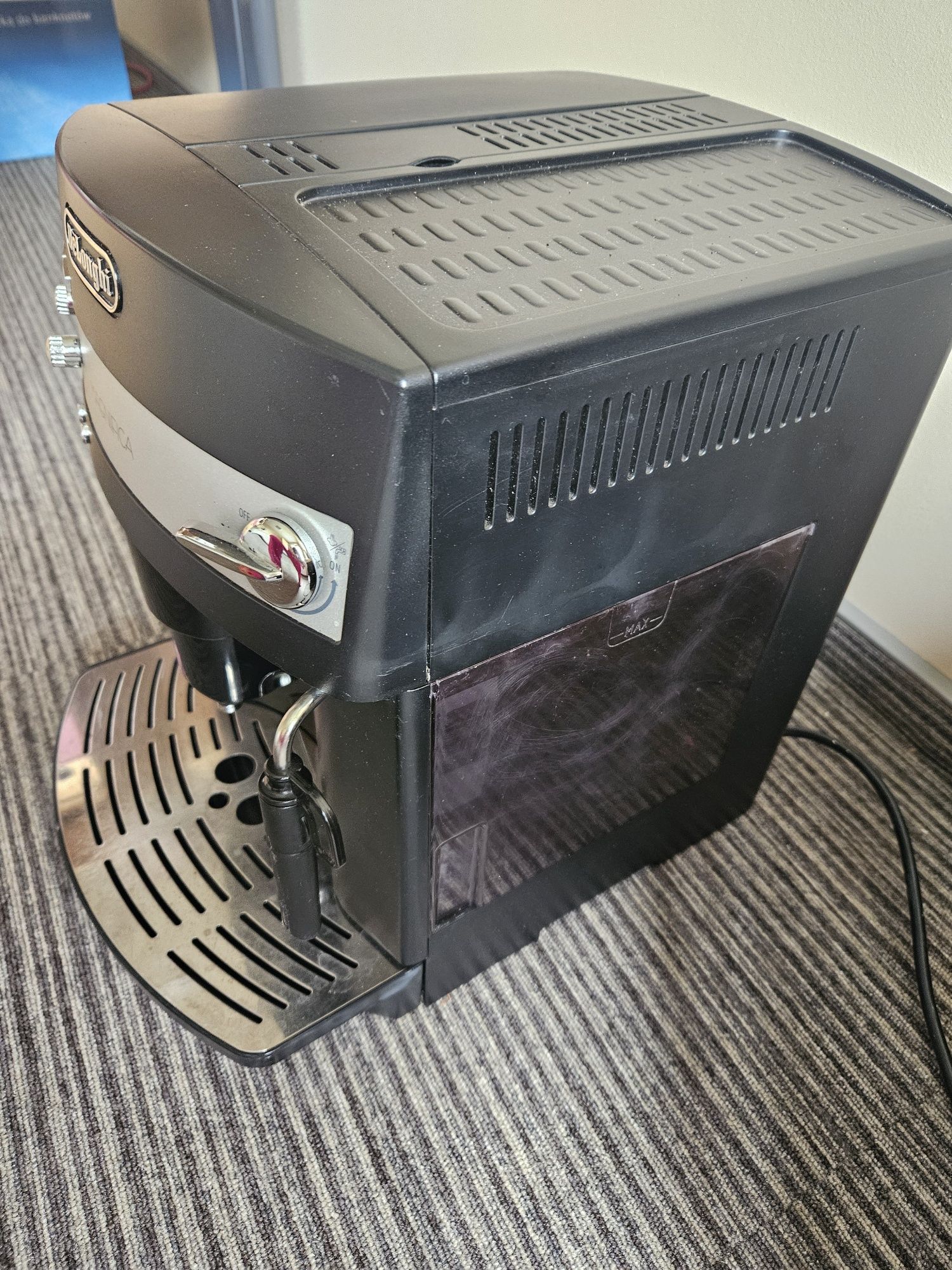 Expres do kawy delonghi magnifica
