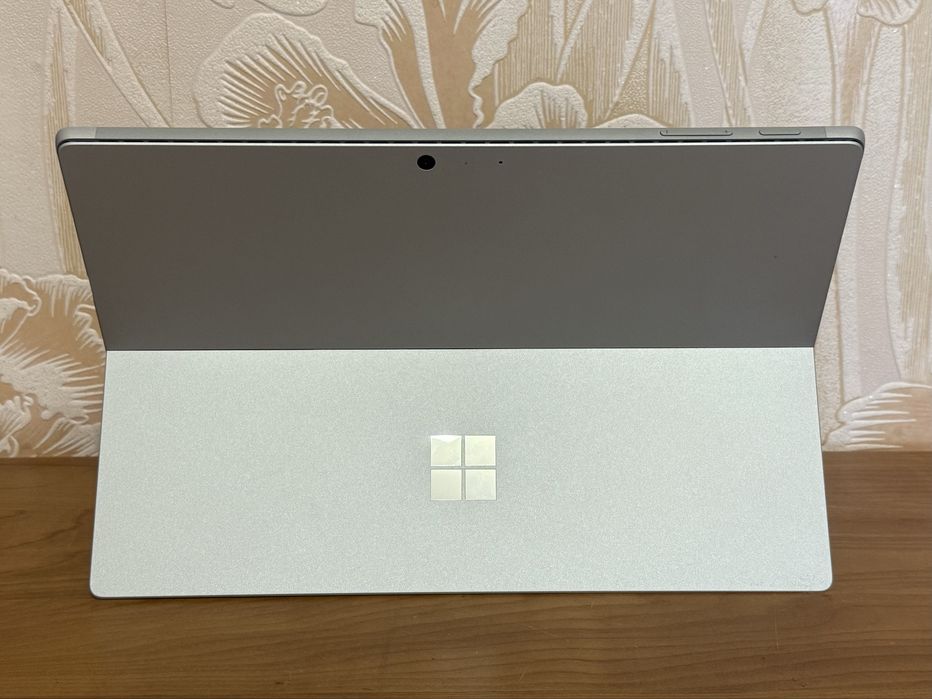 Microsoft Surface Pro 7+ (i7, 16 ГБ, 512 ГБ SSD) планшет/ноутбук