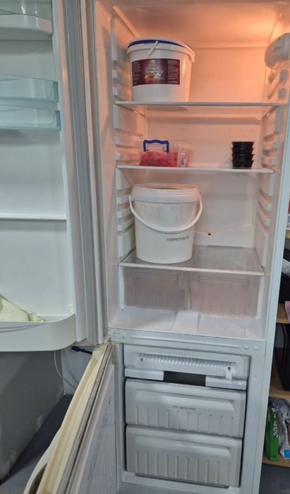 Холодильник  (Б/У)