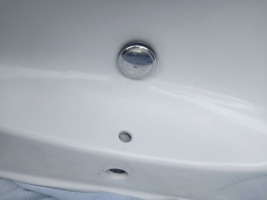 Umywalka do łazienki Roca