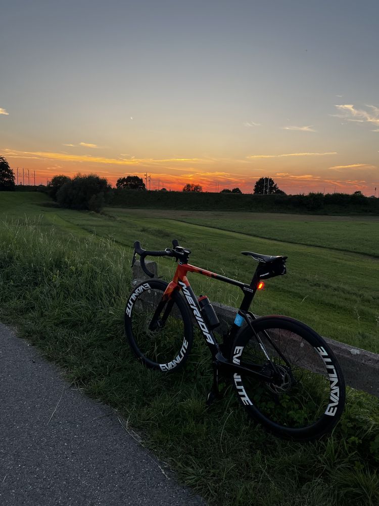 Merida Reacto 5000 z kolami Evanlite
