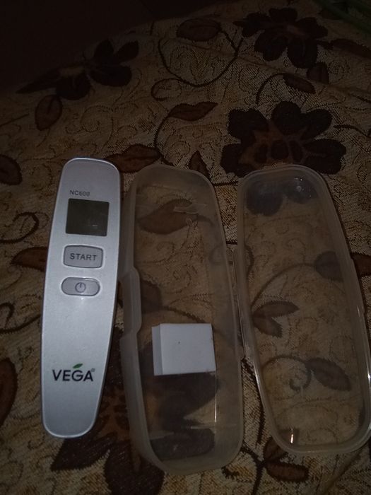 Безконтактний термометр Vega
