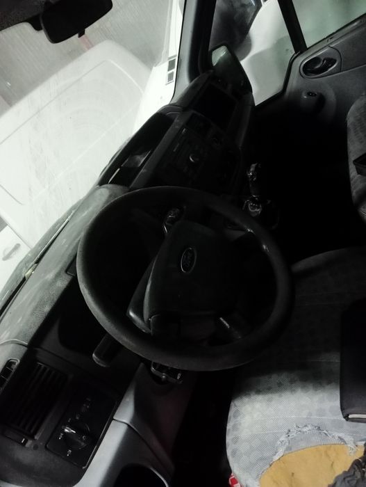 Ford Transit 2.2 avariada