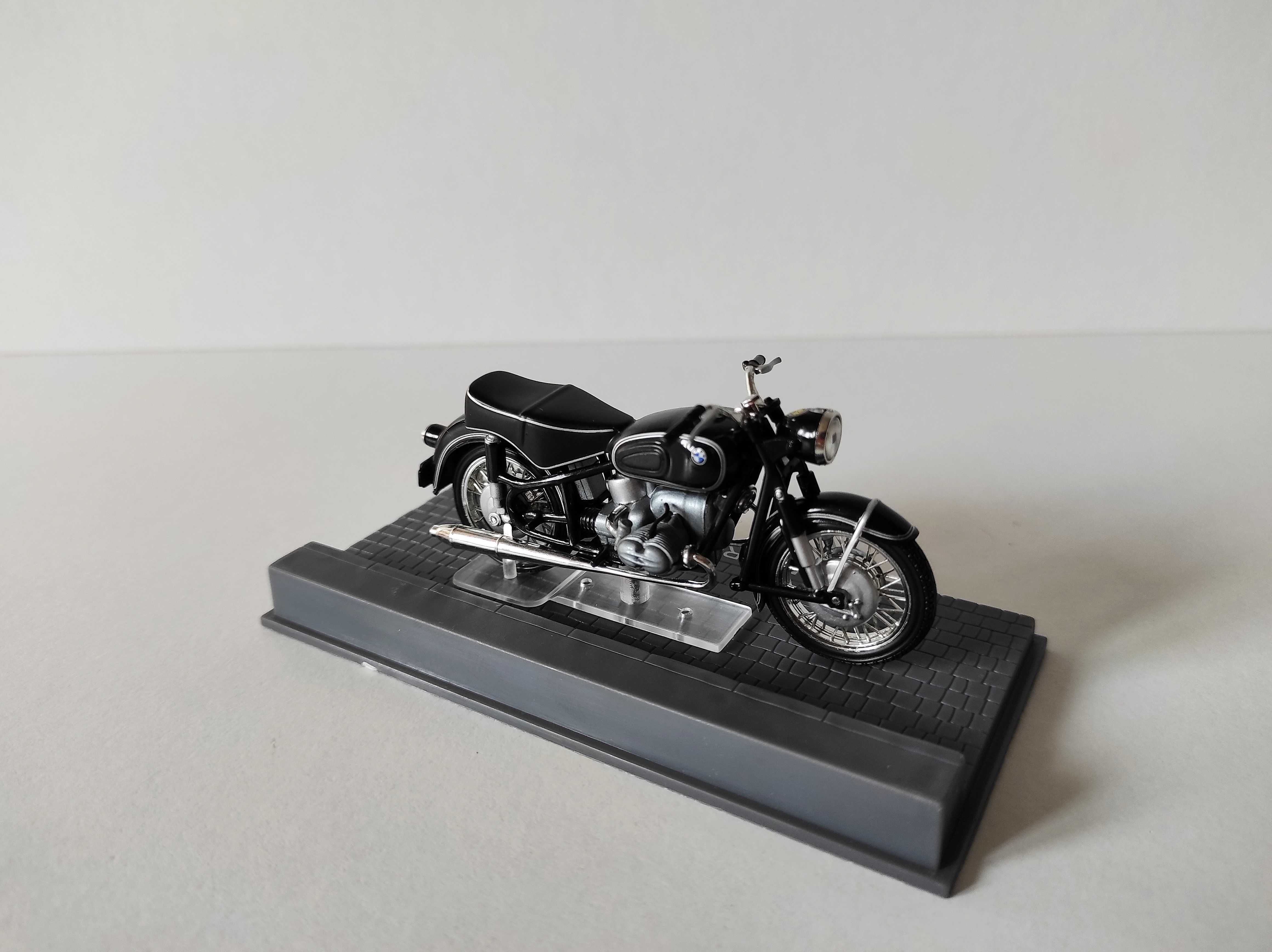 BMW R69S 1961 Motor Motocykl 1:24