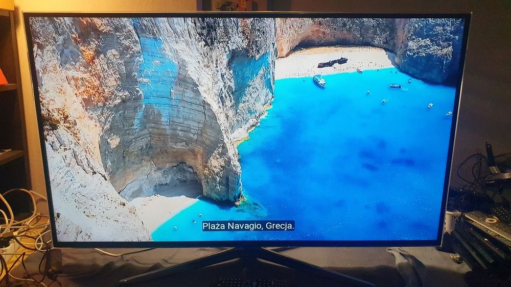 Telewizor LED Samsung 48", SmartTv, Wi-Fi, Netflix, YouTube.