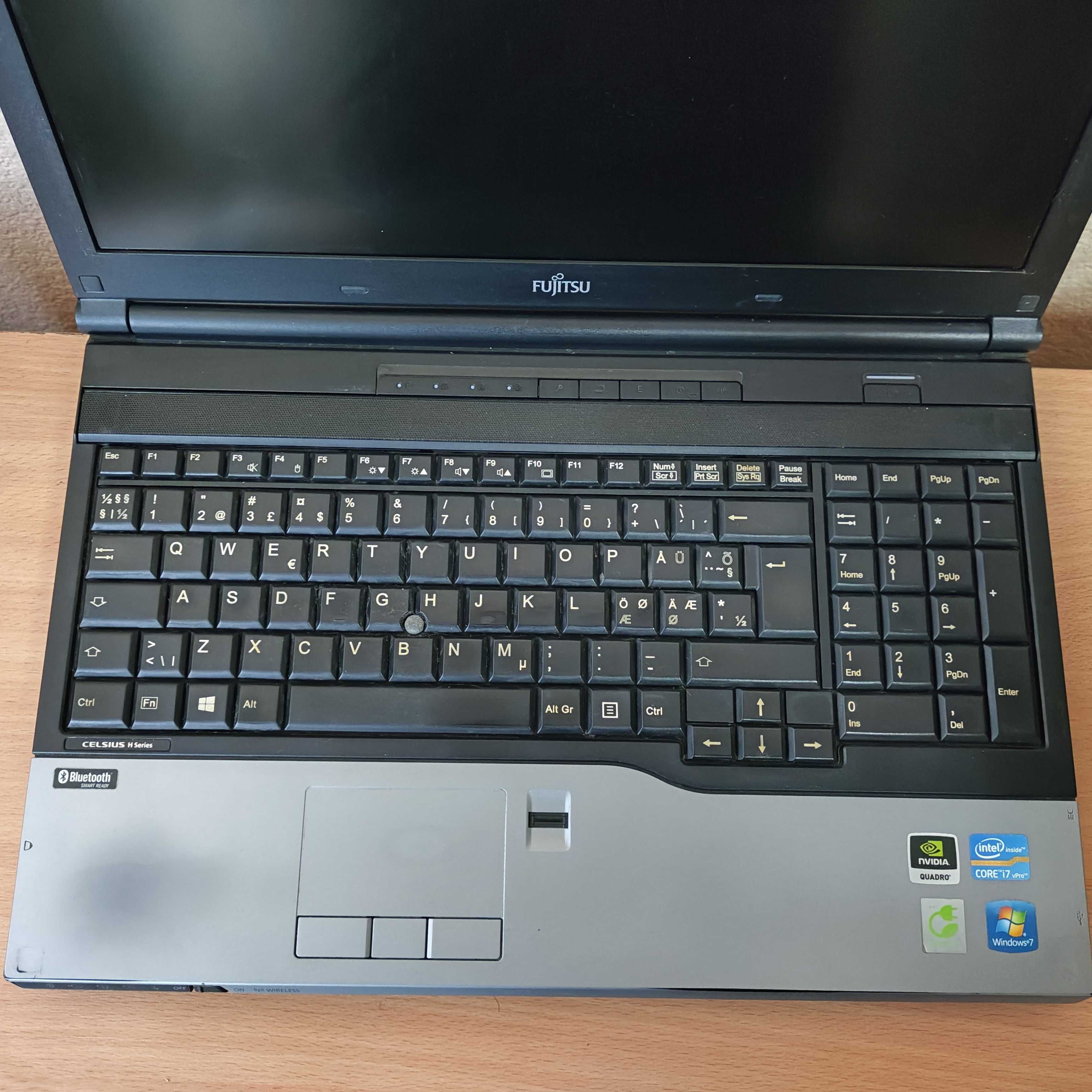 Iгровий Ноутбук Fujitsu H720 FHD i7-3720QM/8 ГБ/QuadroK1000M 2Гб/256GB