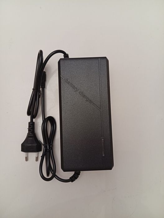 Ładowarka KuKirin G4 67,2v 3A szybka