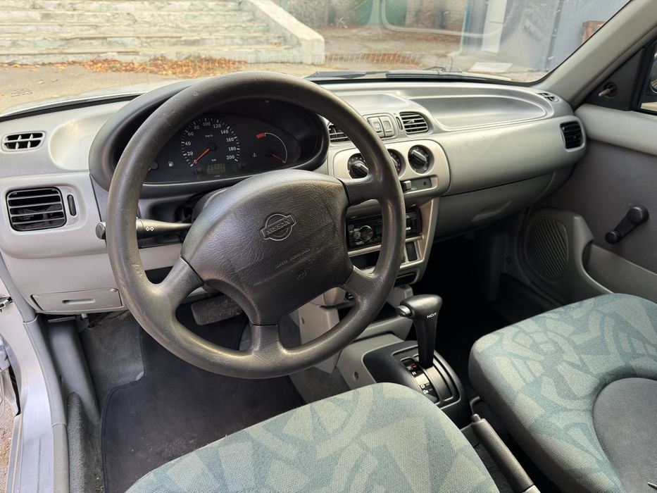Nissan Micra automat