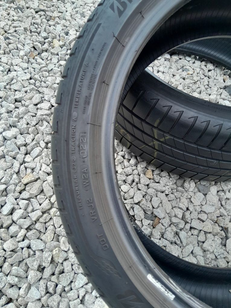 Opony letnie 225/40R19 Bridgestone Turanza T005 para