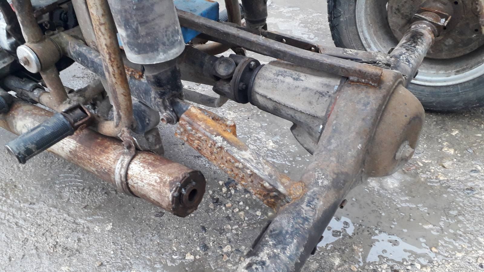 Міст від ВАЗ на маятнику МТ Дніпро