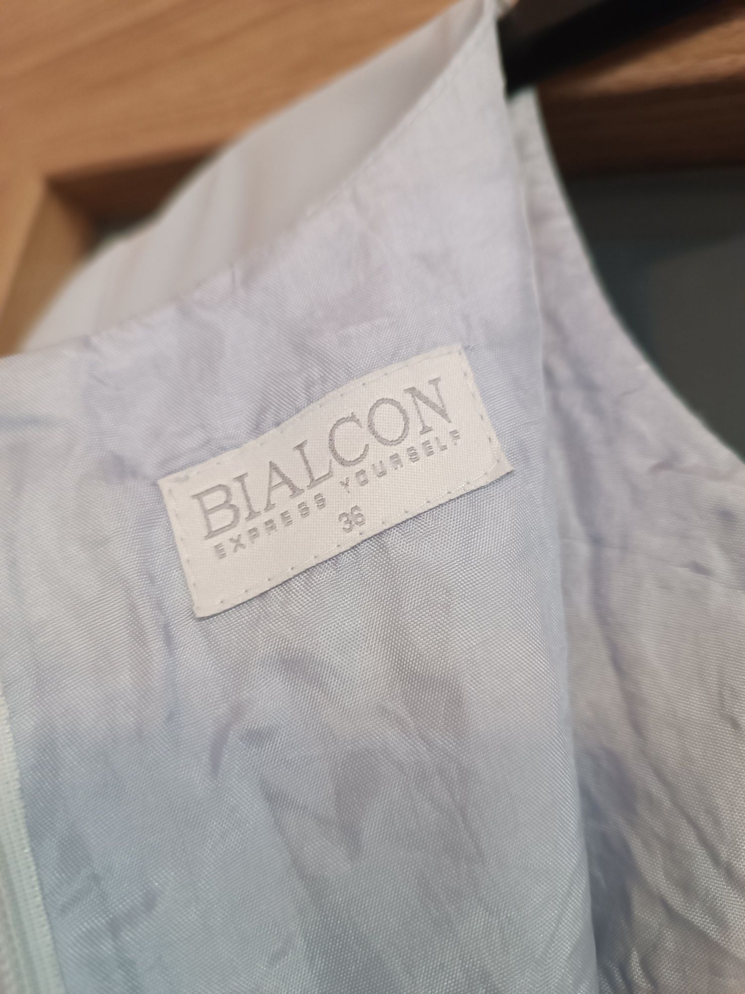 Sukienka Bialcon, rozmiar 36