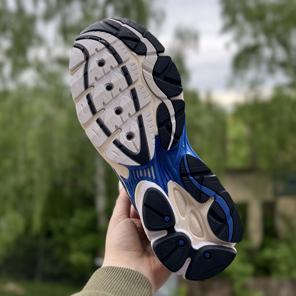 Кросівки Кроссовки Saucony Progrid Omni 9 Disrupt (S70809-1) Оригінал!