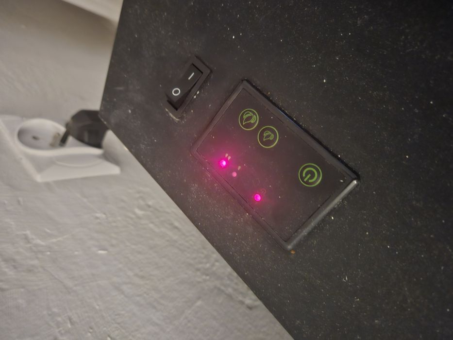 Grzejnik elektryczny KOMINEK 1800 W