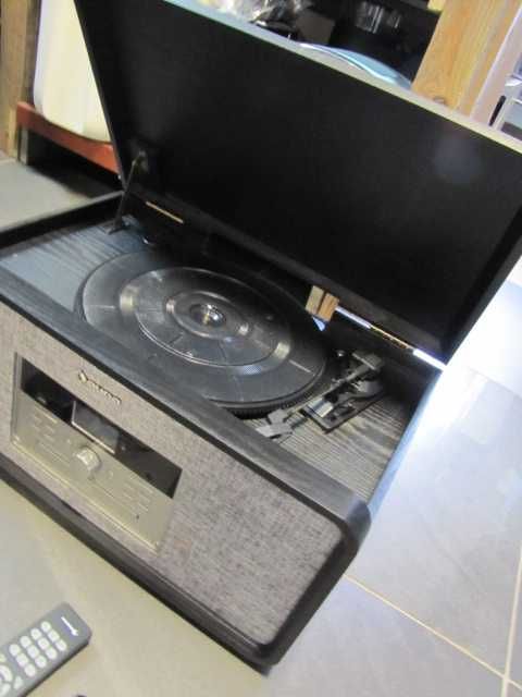 Wieża stereo gramofon CD styl retro drewno czarna Auna Bella Ann