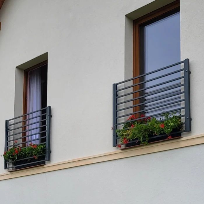 Balustrady panelowe loftowe szklane Inox aluminium balkony francuskie