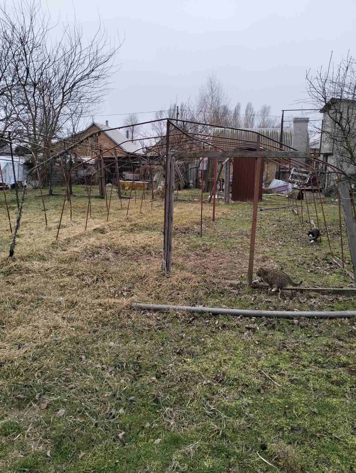 Продам  2  каркаси теплиці вживані