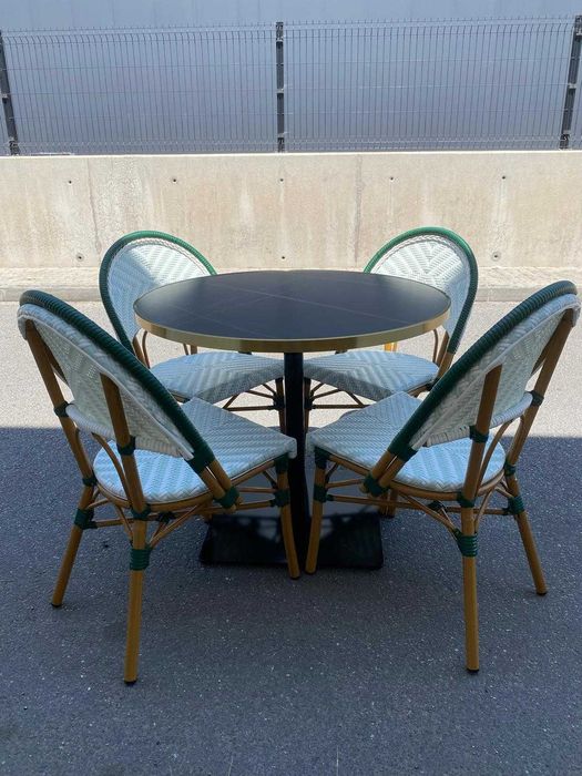 Cadeiras e Mesa conjunto novo