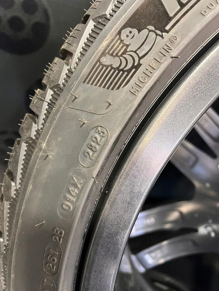 Зимові шини Michelin Pilot Alpin 5 SUV 295/35 R21