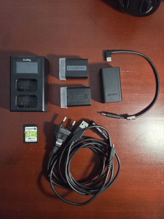 Kit Fotográfico Sony A6400 com acessórios.