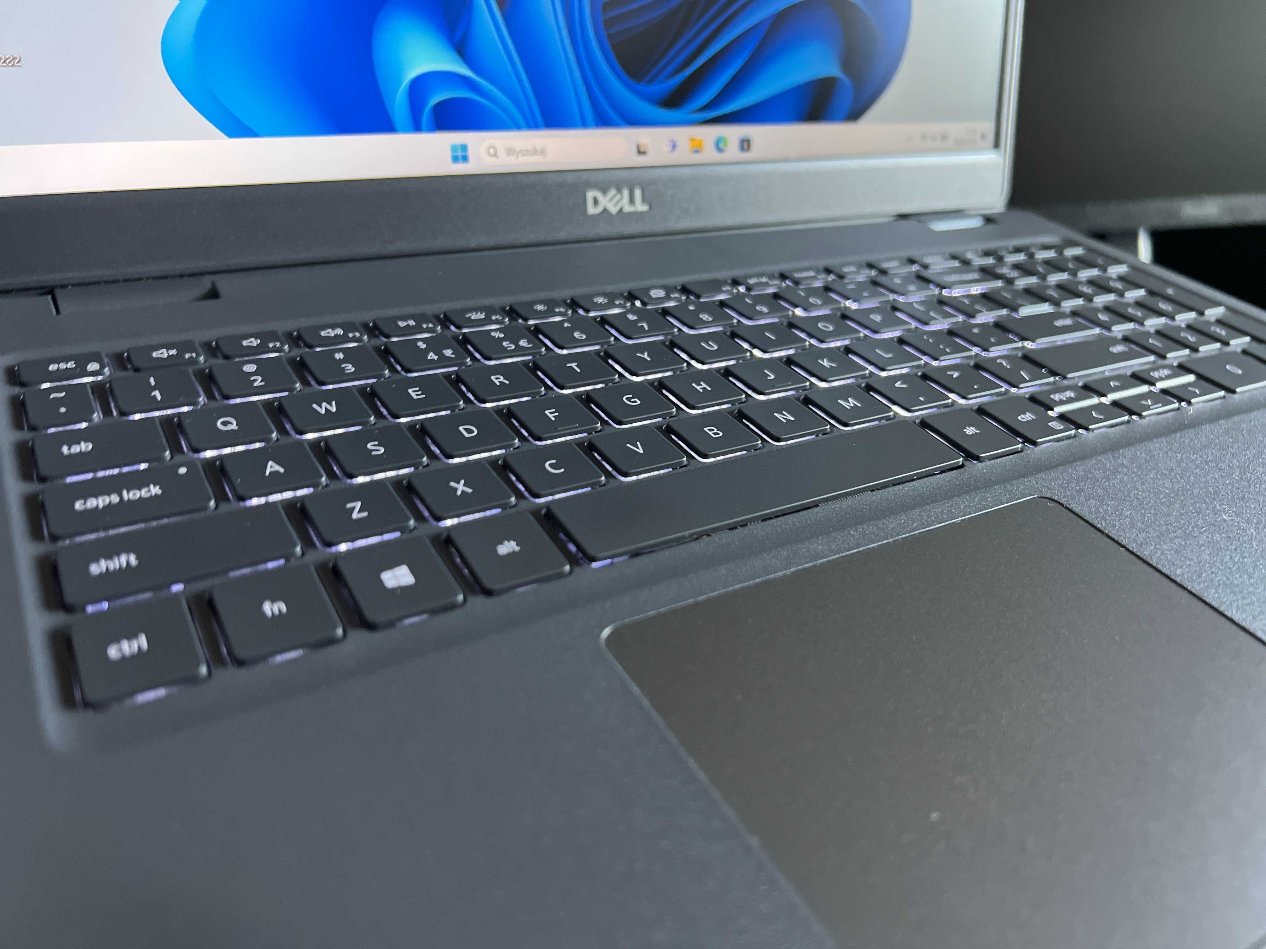 DELL Latitude 3510 15,6' I5-10310U 16GB / 256 GB