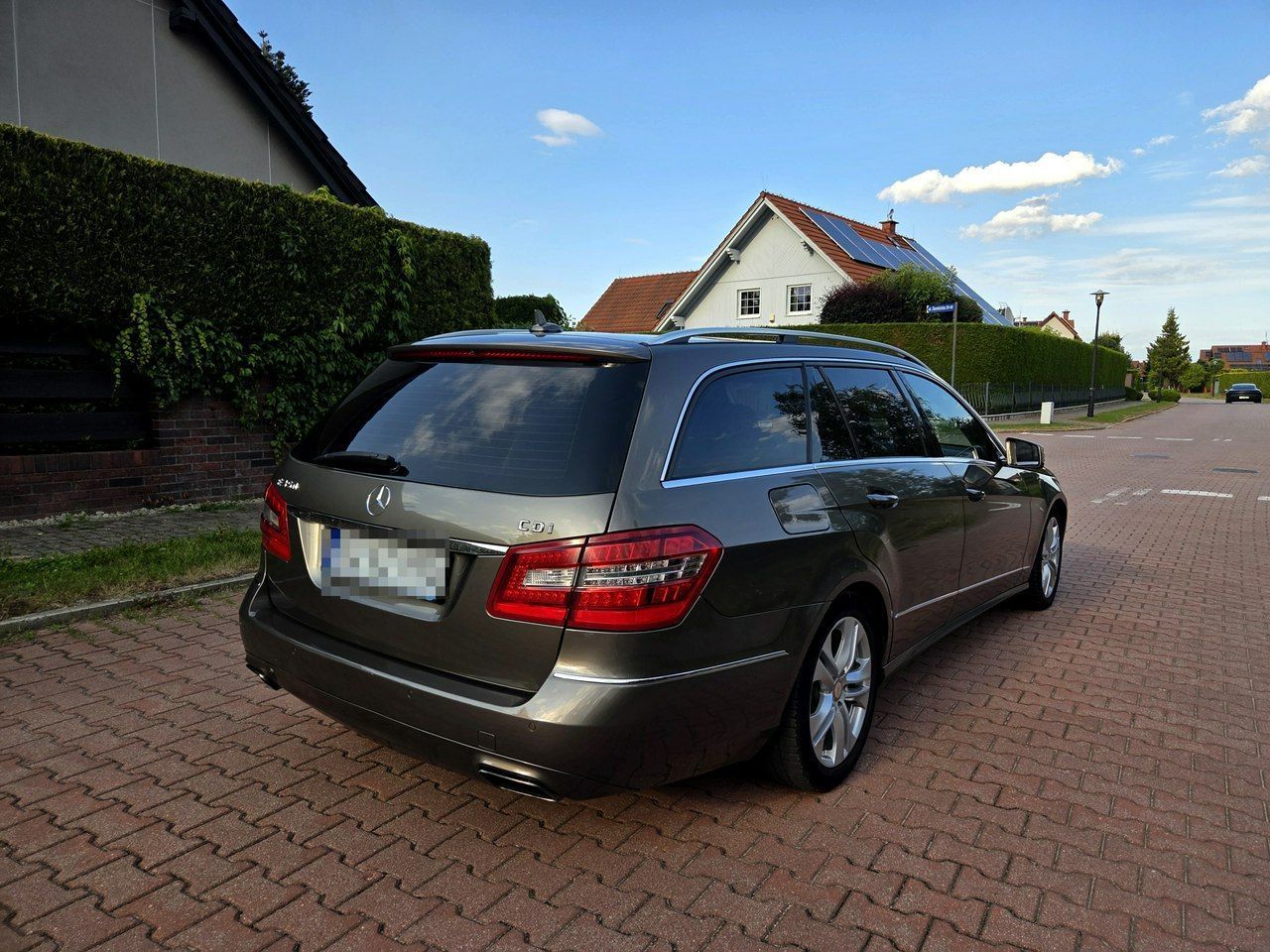 Mercedes-Benz Klasa E E350 CDI Avantgarde Blueefficiency 265KM 2013r
