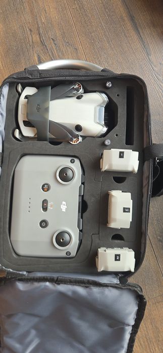 Dron DJI  Mini 4 Pro -mega zestaw, 3 baterie, etui,torba -na gwarancji