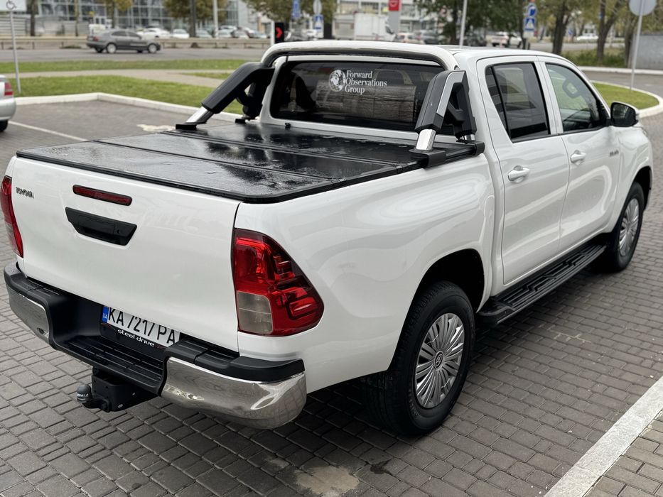 Toyota Hilux 2.4 дизель