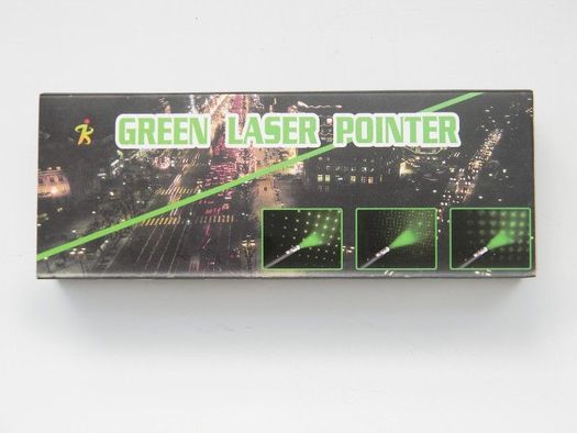 Зеленая Лазерная указка 5 в 1 LASER POINTER 1000 mW 5 насадок лазер