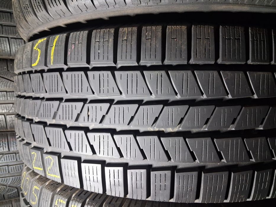 235/55 R18 Pirelli Ise and snow шини б/в зима ПАРА
