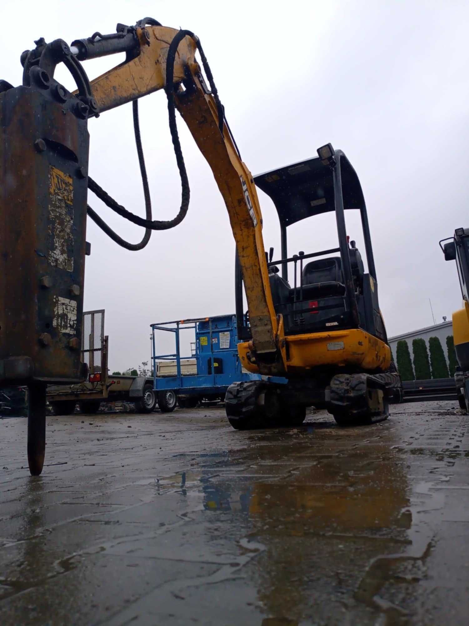 Wynajem młota plus koparka 1,8t , koparka wypożyczalnia Nowy Sącz młot